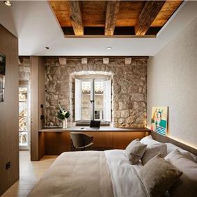 Luxury 3 Bedroom Villa with Jacuzzi, Sauna and Gym in Dubrovnik Old Town, Sleeps 6